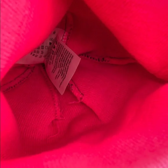 Nike Logo Youth Beanie Winter Hat With Pom Pom - Picture 3 of 4